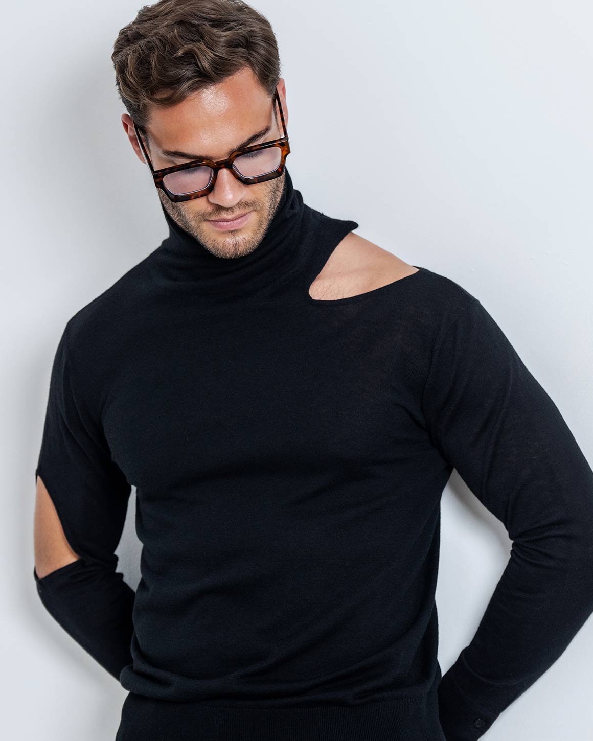 OUAT ニットポロ Matthew Knitted Turtleneck – ORTTU