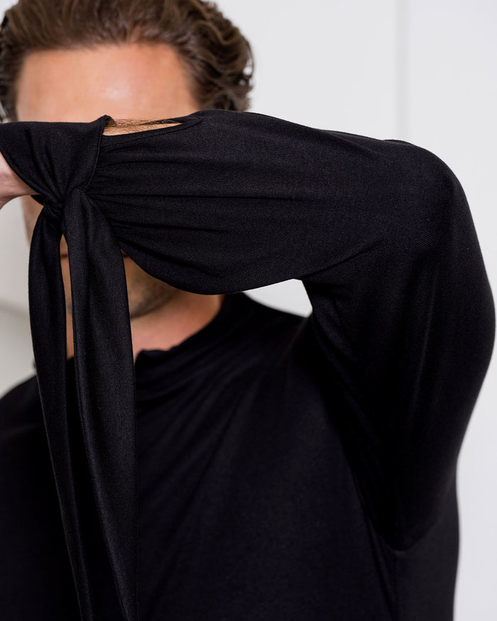Dante Top in black, tie cuff detail