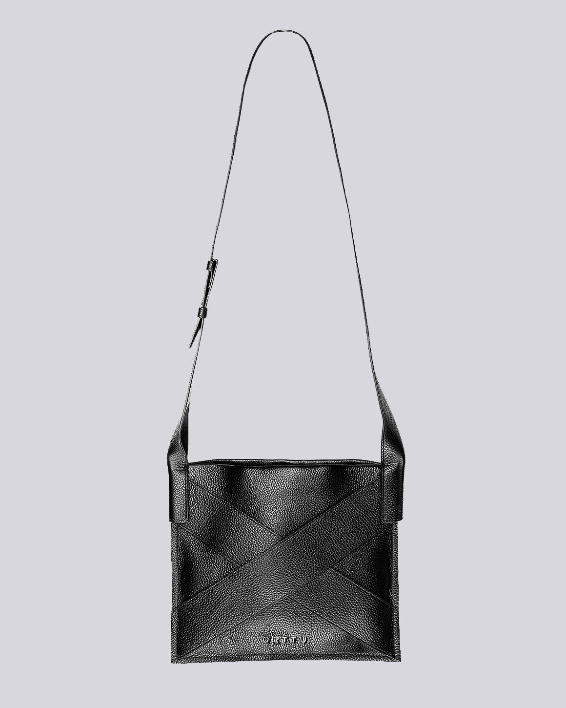 U*N様 定価6万　GUNTAS Genuine Leather Crossbo christina-gadabout-1.webp