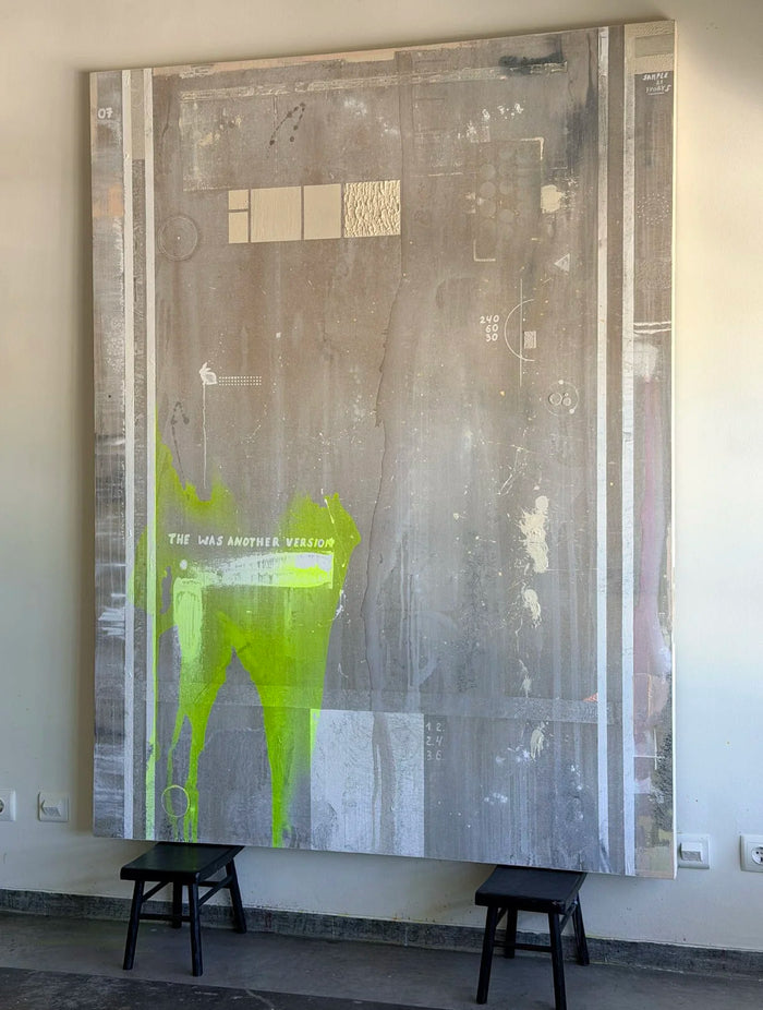 Project #02 - Concrete Taupe / Acid Lime