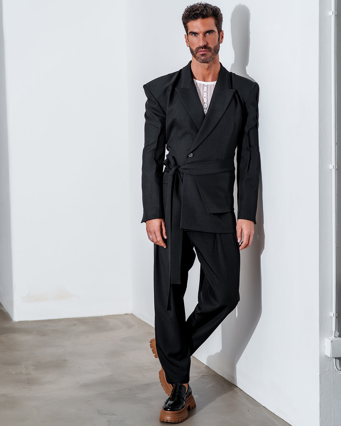 Nikos Jacket with belt – ORTTU