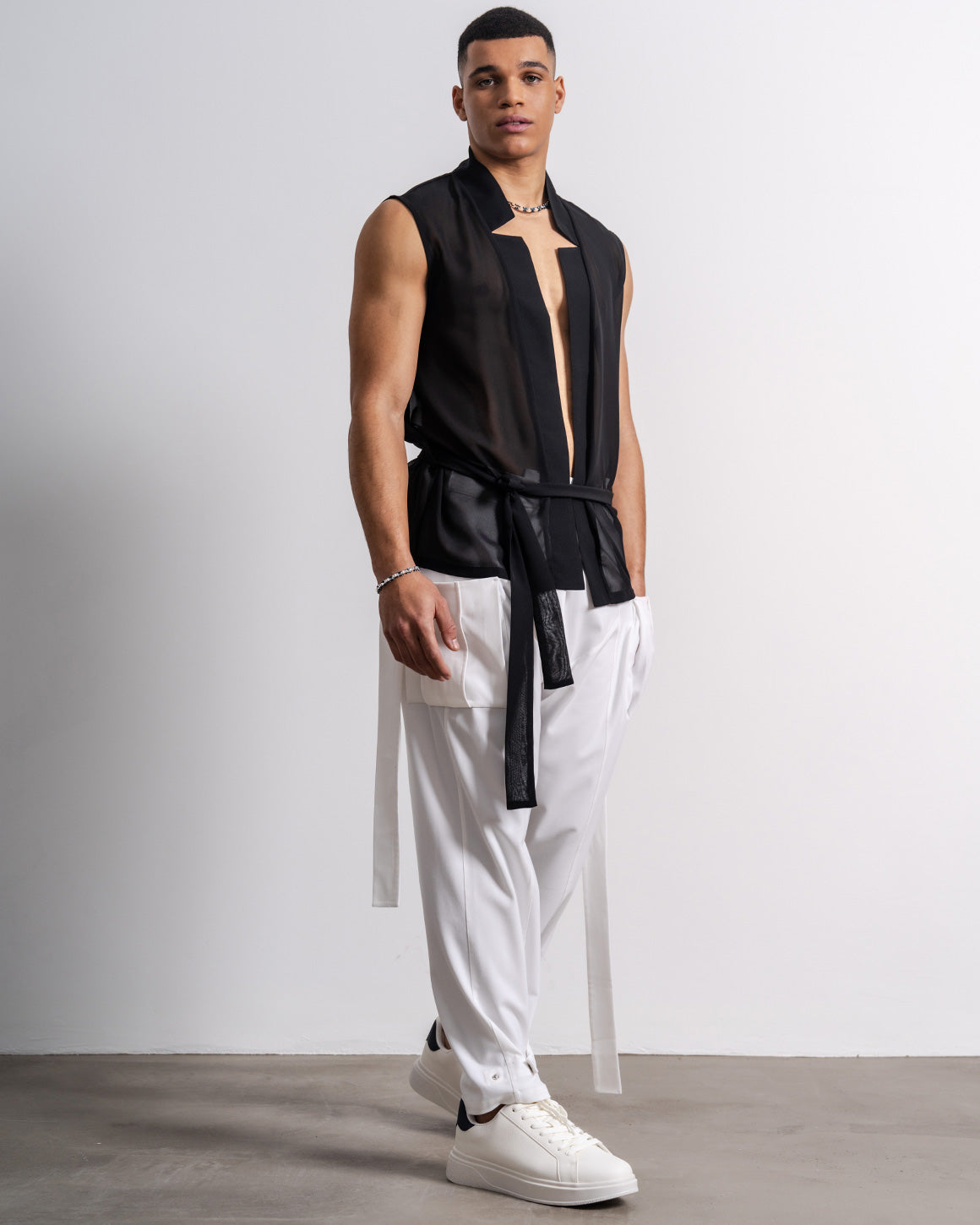 Star Neck Cardigan Sleeveless – ORTTU Star Neck Cardigan Sleeveless – ORTTU