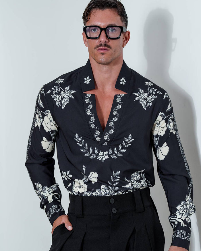 Star Neck Shirt Print