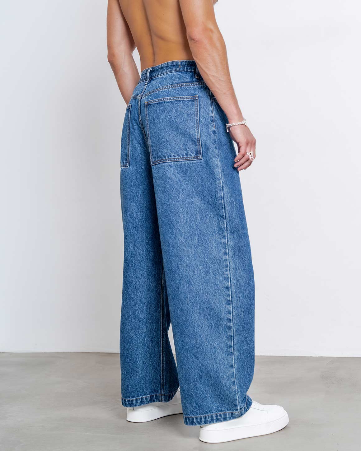 Walker Loose Jeans – ORTTU