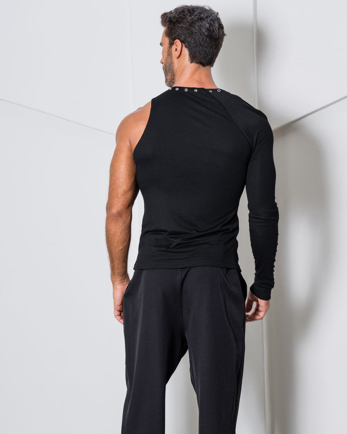 Perseus Top in black, on model
